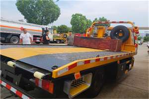 合肥附近拖车电话号码服务